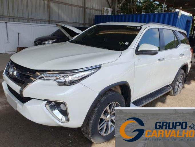 TOYOTA HILUX SW4 20/20